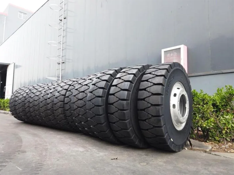 12.00-20 Solid Tire – Heavy Duty industridäck för hamn- och gårdsdrift