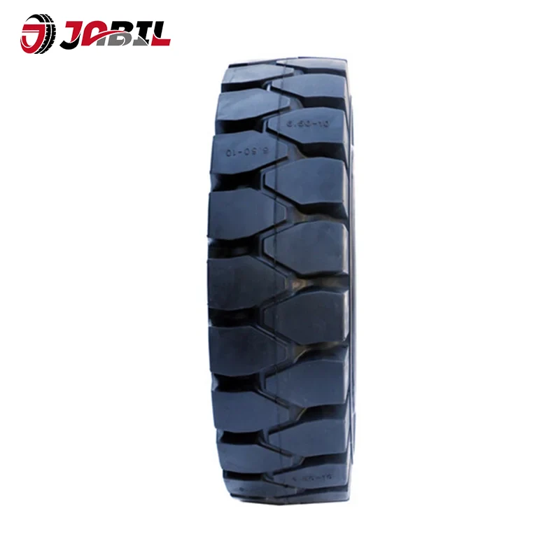 Varför minskar massiva däck stilleståndstiden för industriell utrustning?